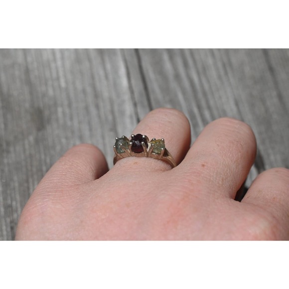 Montana sapphire ring, Alaskan Garnet, alternative engagement size 5 6 7… - Picture 5 of 7